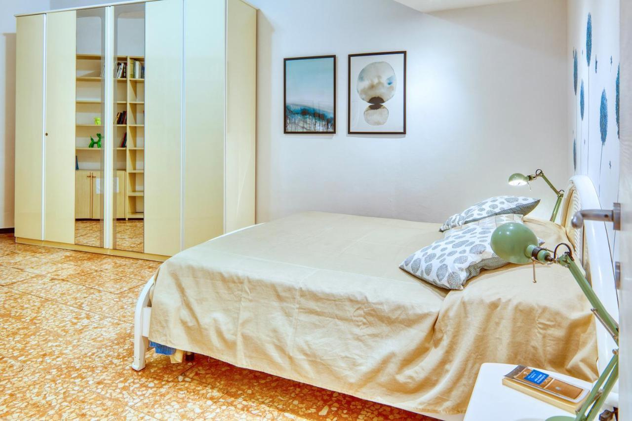 Gianluca Apartment Леванто Экстерьер фото