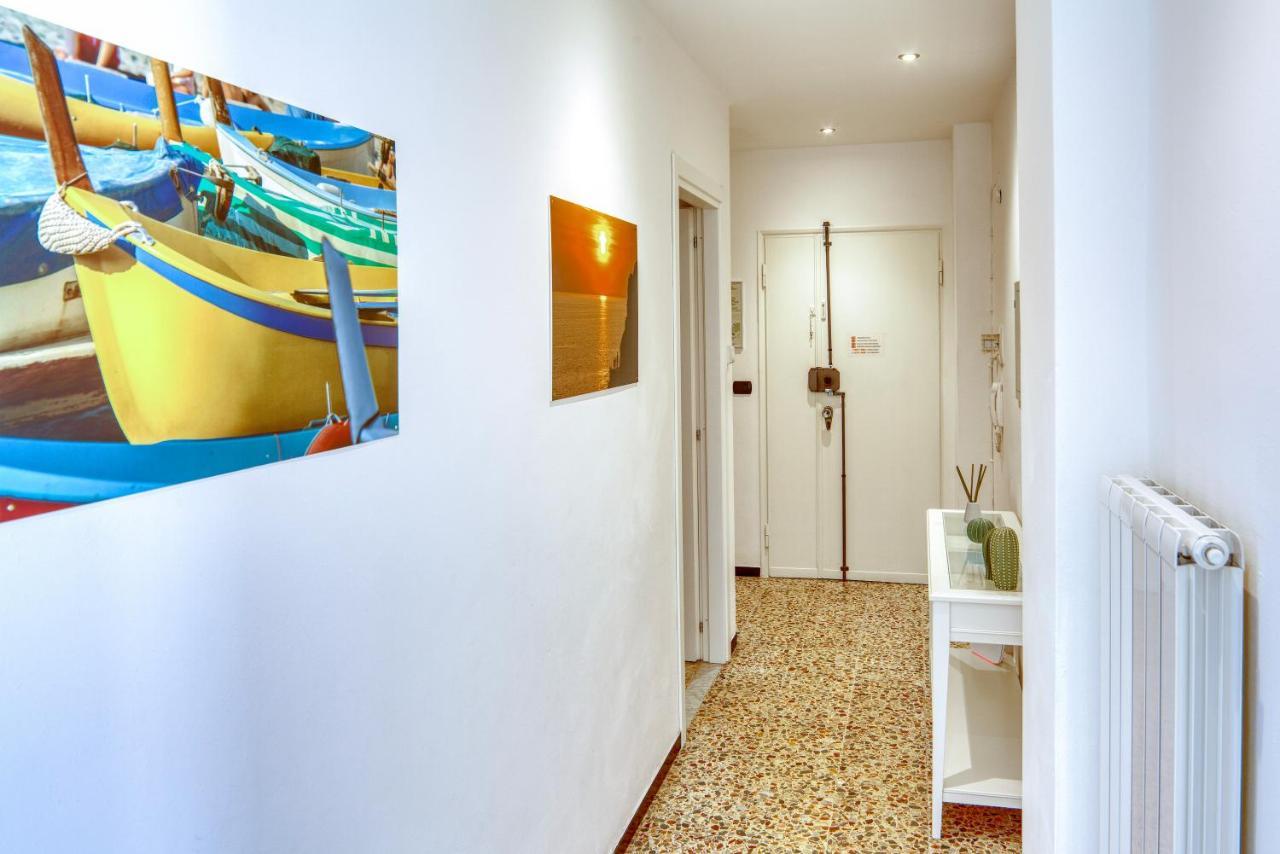Gianluca Apartment Леванто Экстерьер фото
